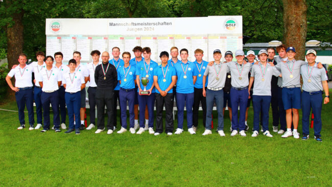 csm_24-9965-podium-AK18-DMMRegFin-byStebl-960_58f8fd00e6